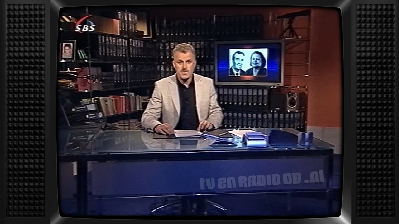 TV: Peter R de Vries, Misdaadverslaggever (200x) (63 min, begin mist)