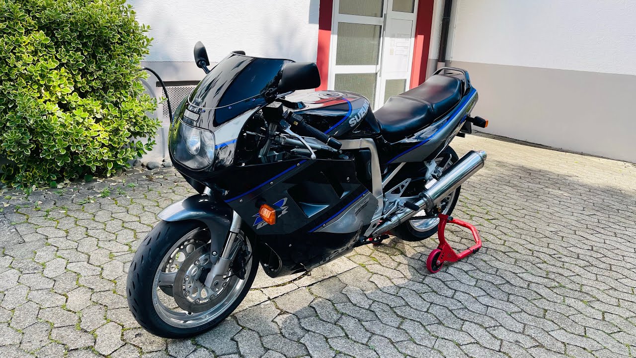 Suzuki GSX-R 1100 1991. GV73E Black Gray Purple.