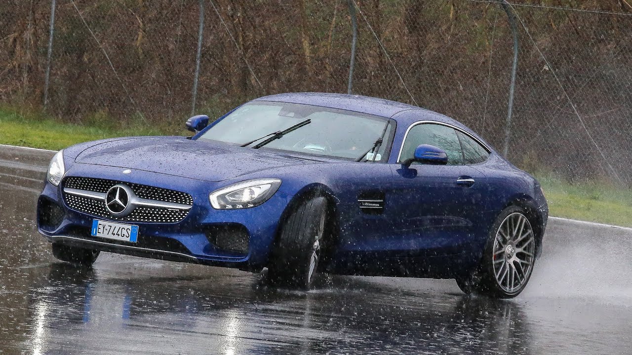 Mercedes-AMG GT | E vi sembrerà di guidare un 