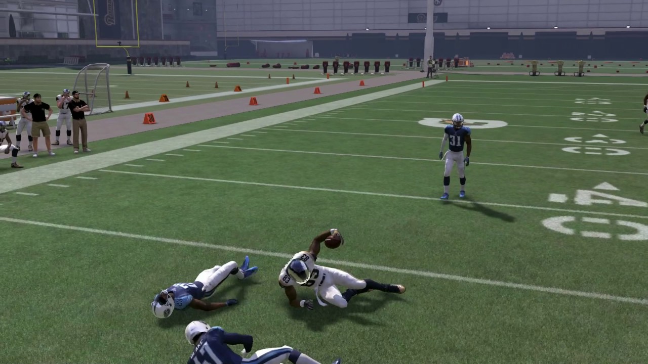 Madden 17: Gun Tight Offset TE - PA Seams Shot