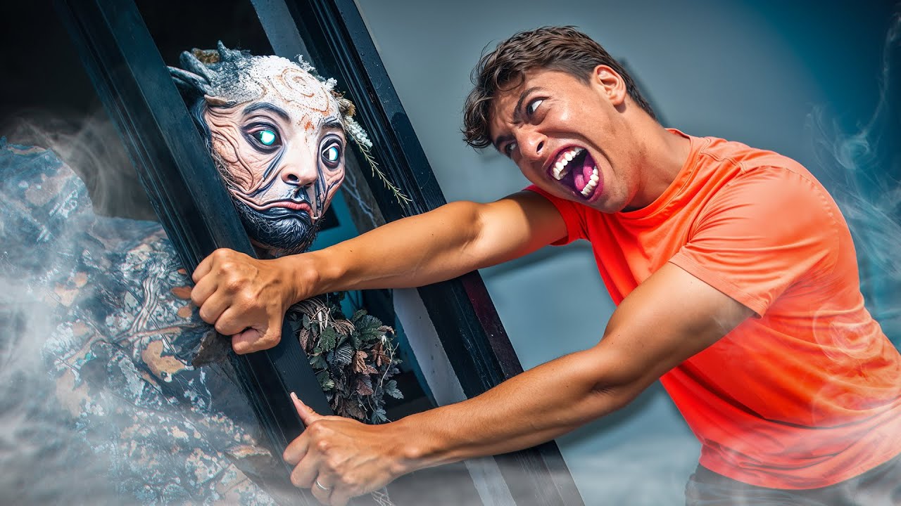 UMA CRIATURA MISTERIOSA DA FLORESTA TENTOU INVADIR MINHA CASA!