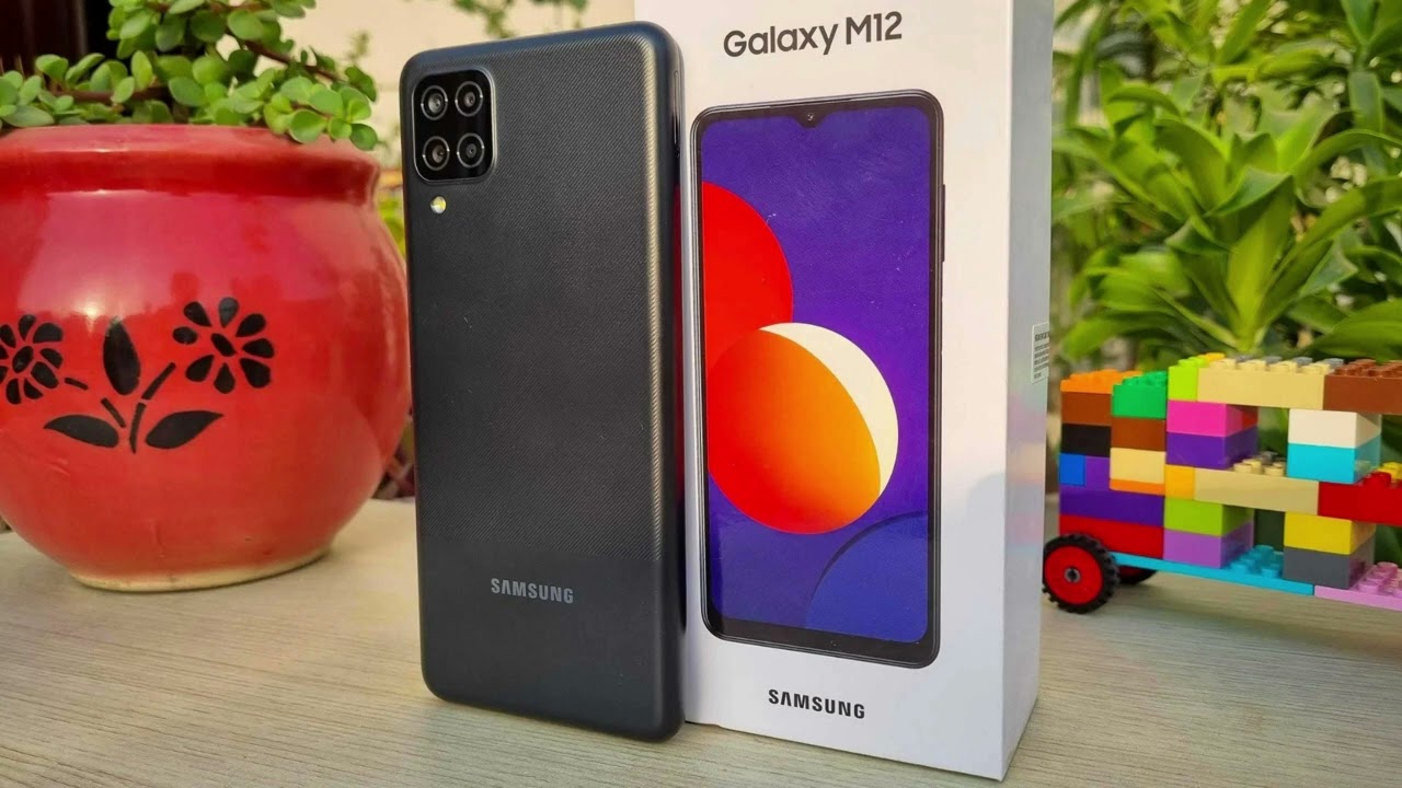 Samsung M12 VS Samsung F12