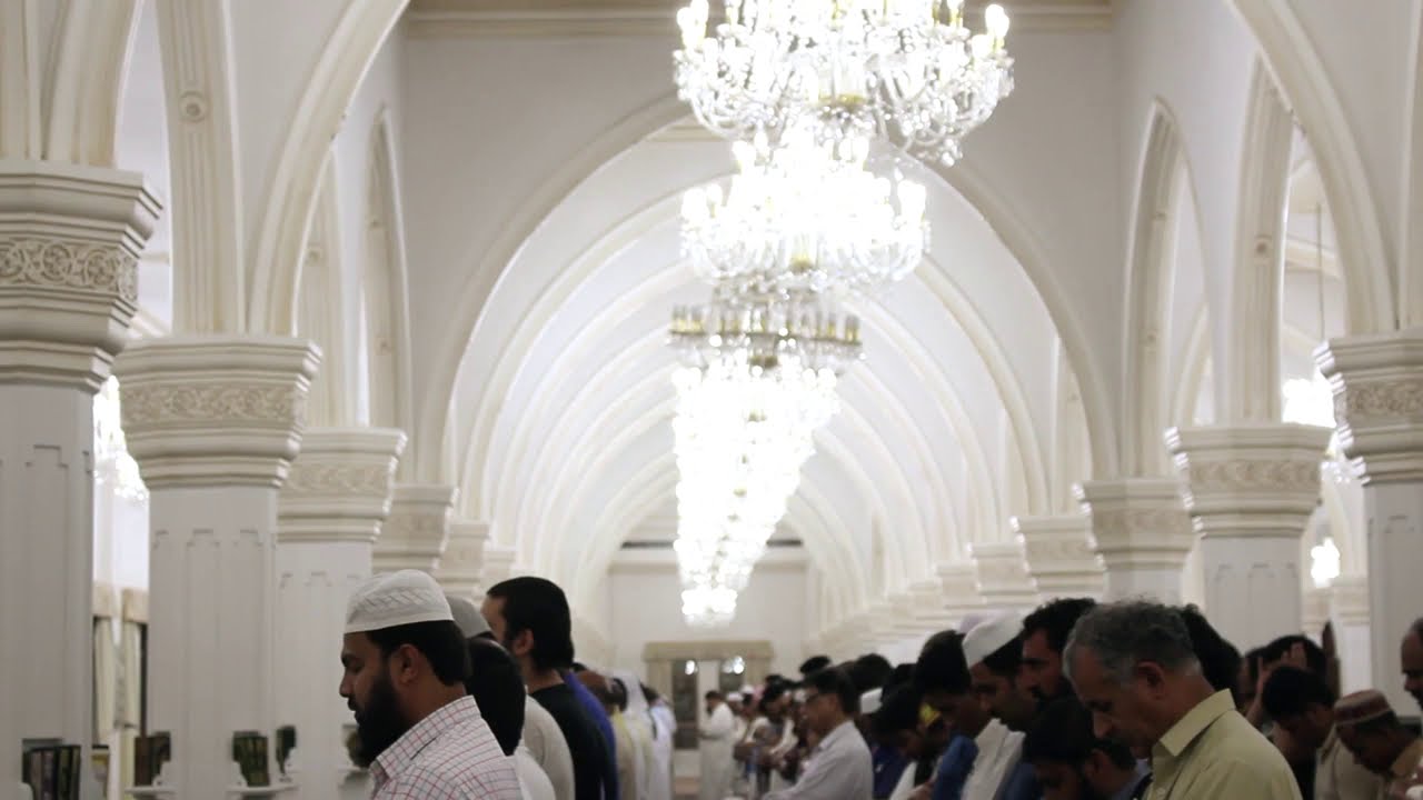 سورة ق بصوت القارئ ناصر الذوادي من جامع الفاضل بالمنامة