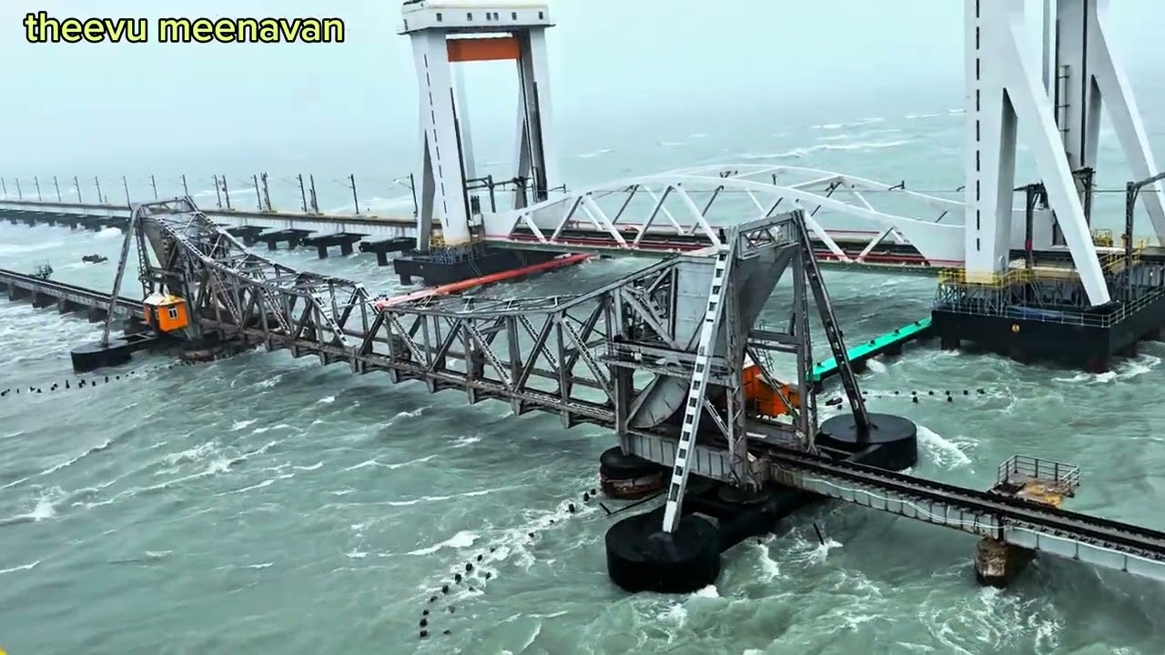 🚂திடீரென பாம்பன் பாலத்தில் 🌊புயலில் ரயில் 🚂சோதனை ஓட்டம்