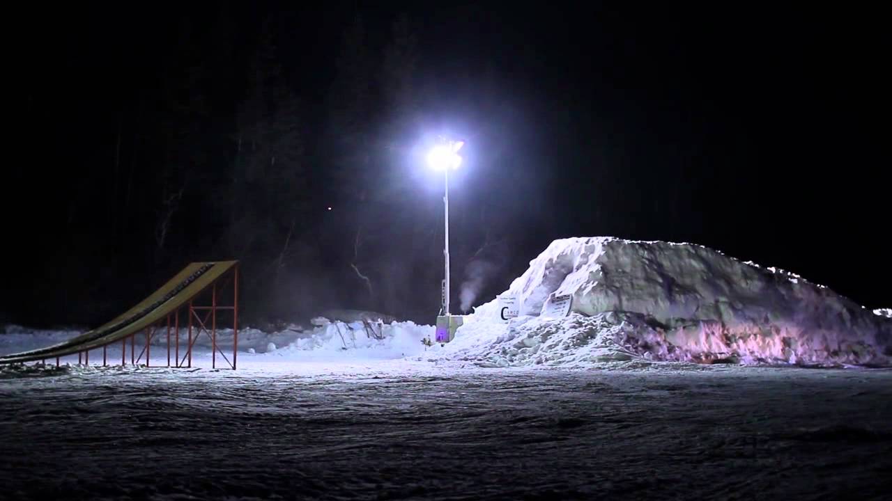Freestyle Snowmobiling