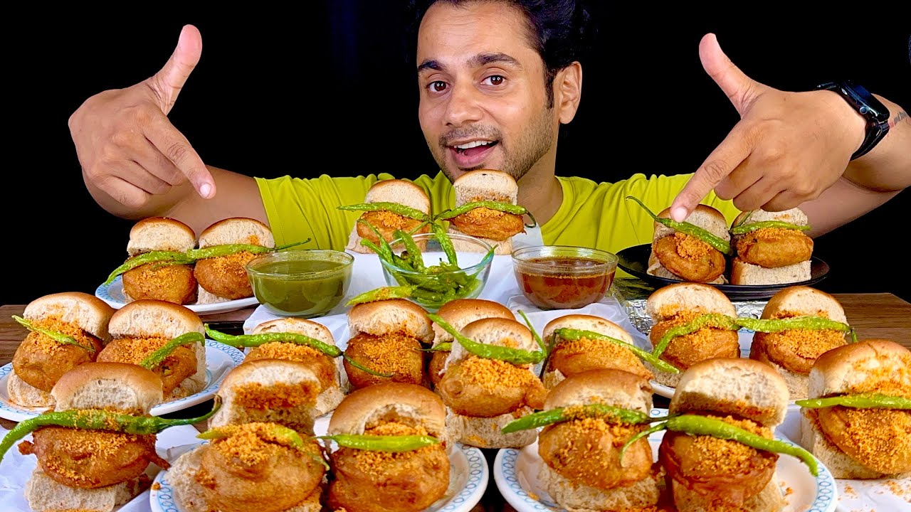 EATING 20 VADA PAV CHALLENGE | BIG BITES | STREET FOOD CHALLENGE