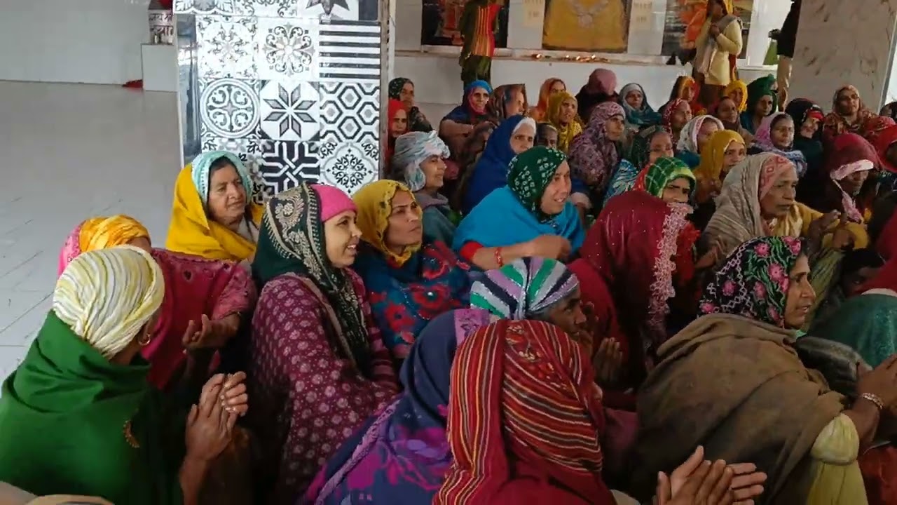 सुन सुन बेबे सुण उस गोरखनाथ फकीर ने बागों में चिमटा गाड़ दिया गोरखनाथ कासुंदर भजन