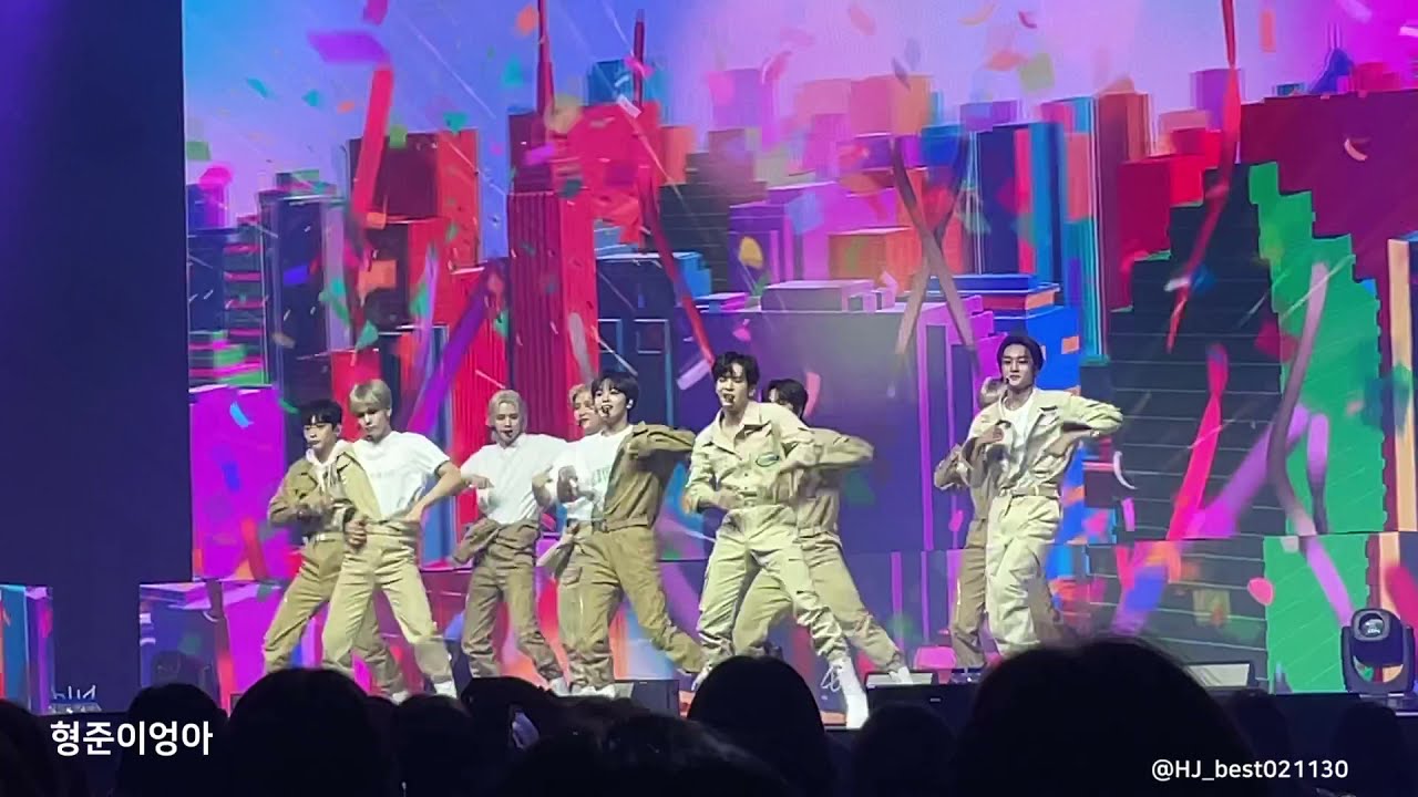 211121 CRAVITY 2ND FANMEETING [C-DELIVERY] Celebrate