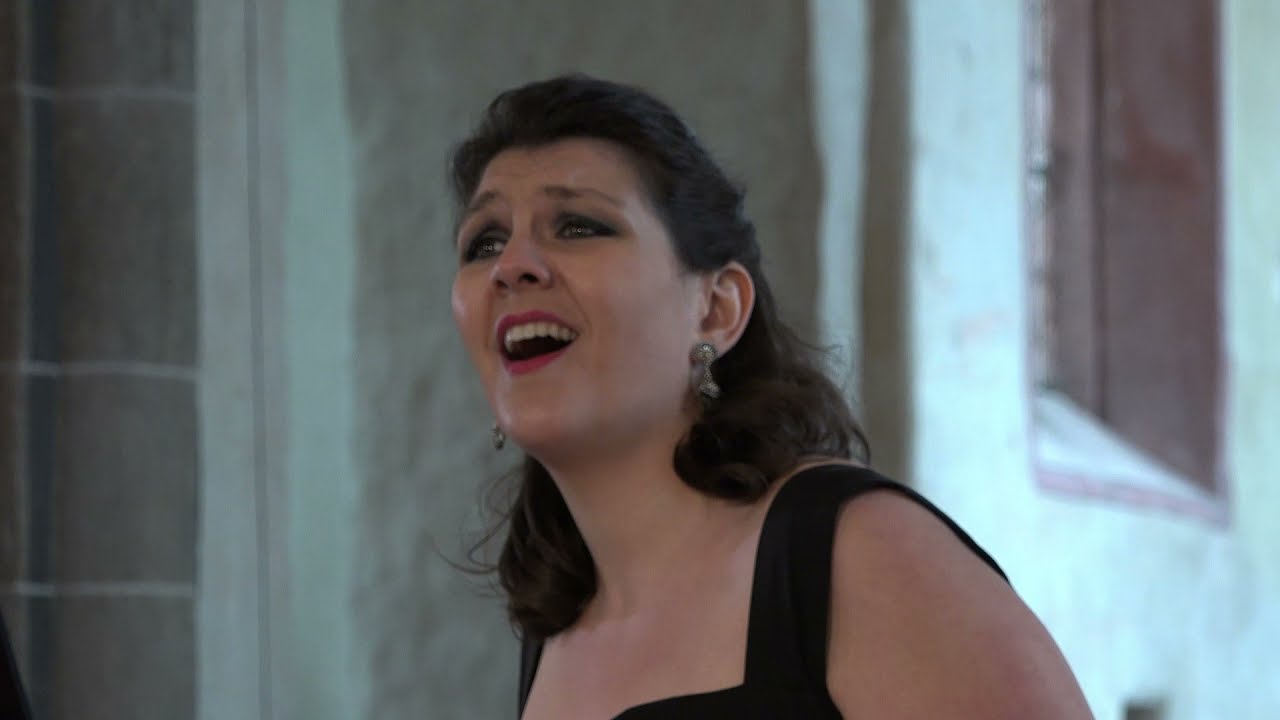 50 Shades Of Love – Sophie Rennert