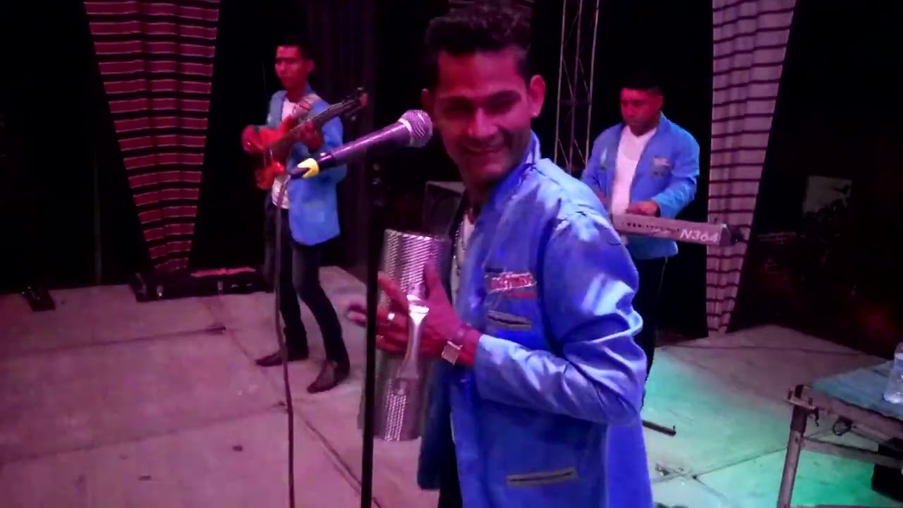 Los Primos De Guerrero - Popurri De Cumbia, Cara De Gitana En Vivo