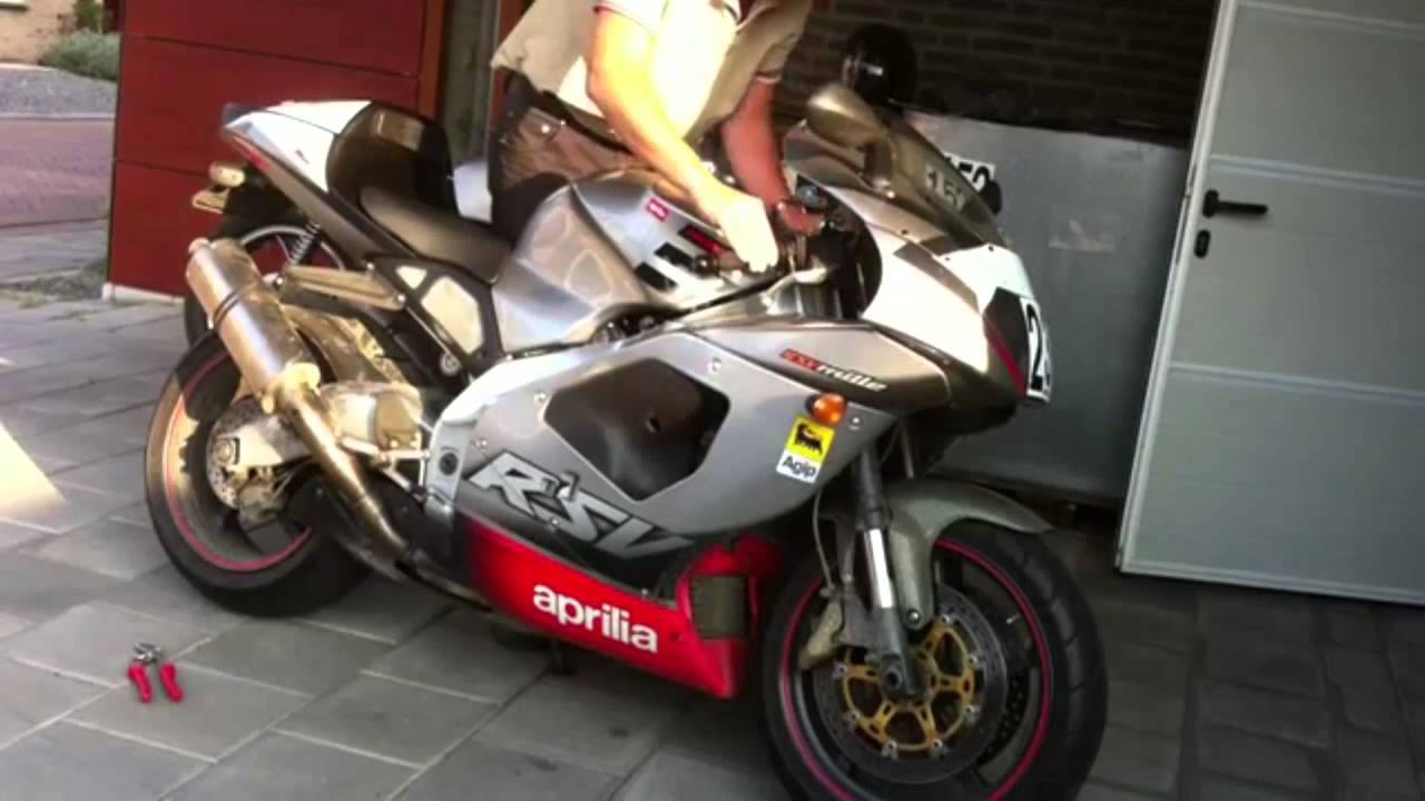 Aprilia RSV mille soundcheck COMPILATION