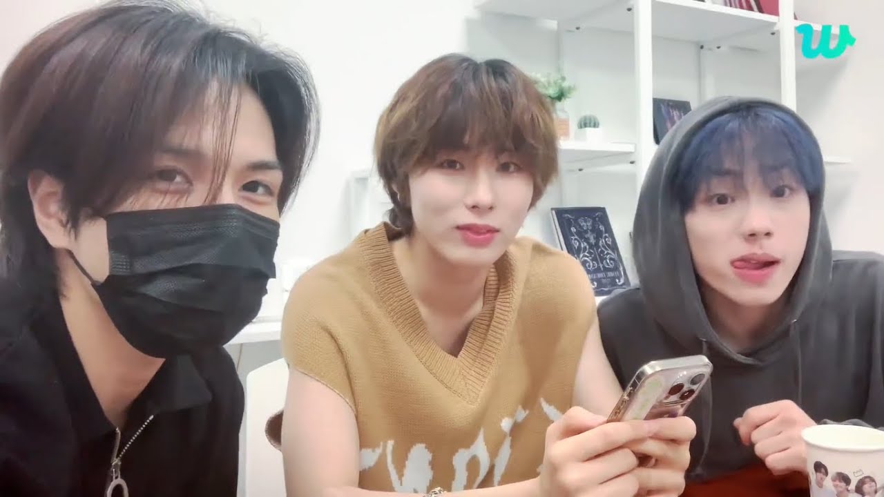 [ENG] E'LAST LIVE [14th JULY ,2023] ON WEVERSE AT 7:11 PM ( KST ) #E'LAST