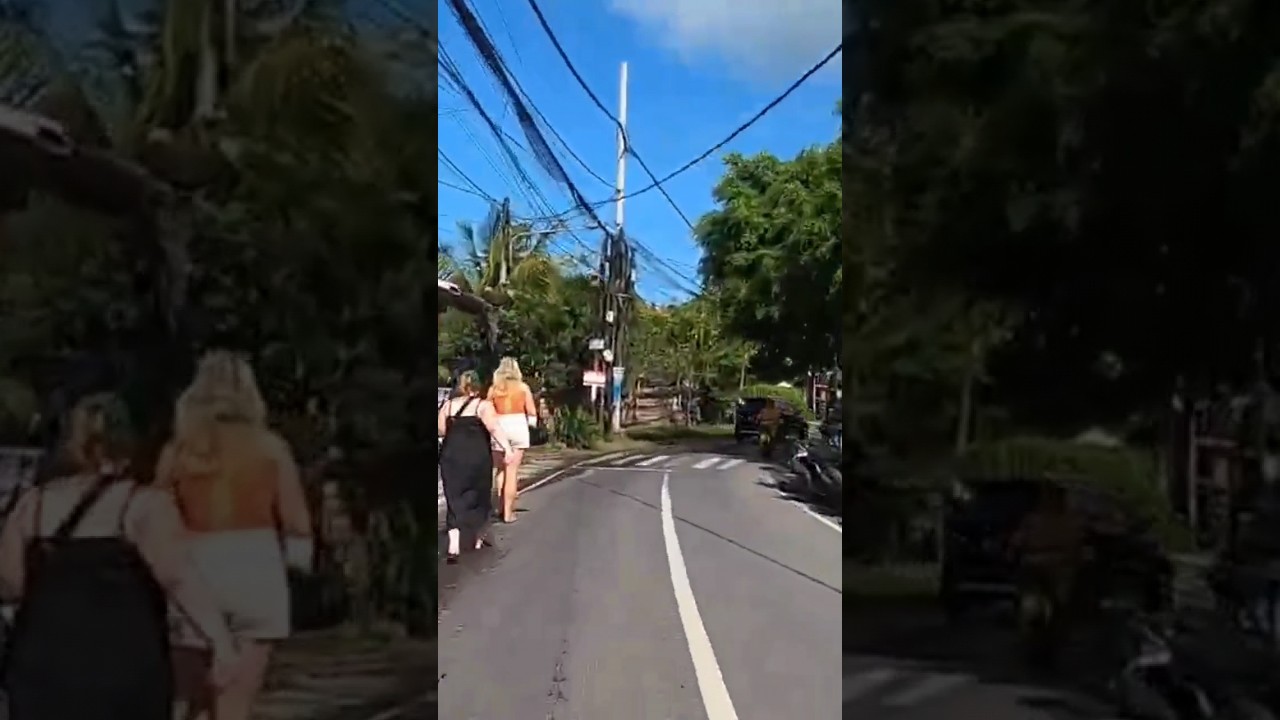 kampung bule Canggu Bali padang Linjong
