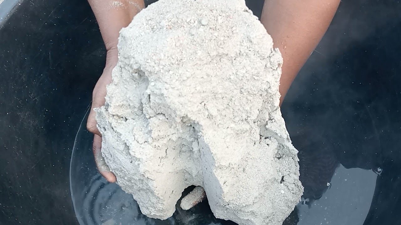 ASMR very soft sand and pure cement Big chunks dipping crumble in lots of water 💦💦💦💦