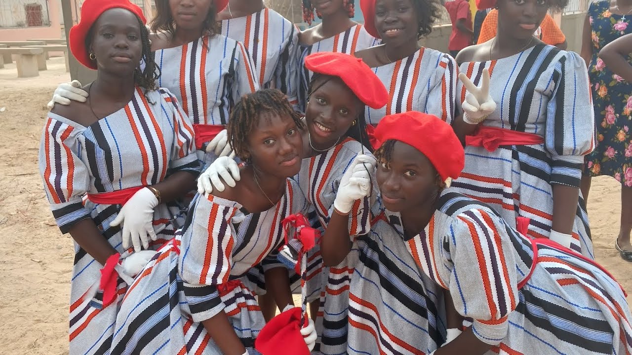 Fête Patronale diohine [Oh quelle danse des majorettes] c'est du jamais 🙈 ouf