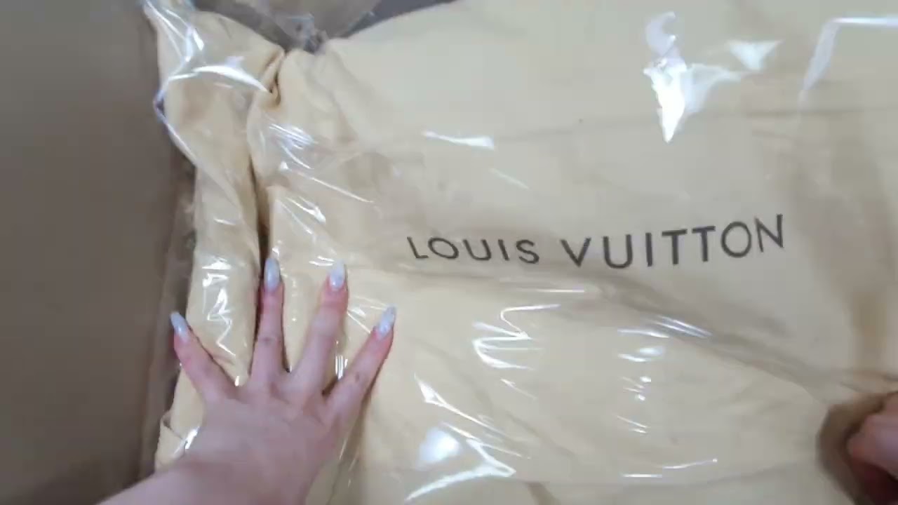 Louis vuitton packing video CLA391, CLA681, CLA699
