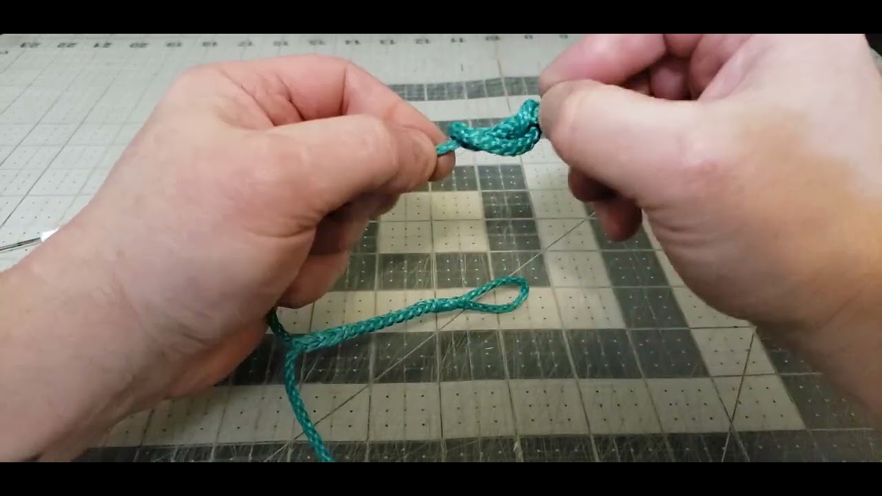 Whoopie sling with built in soft shackle, pigtail loop on dyneema