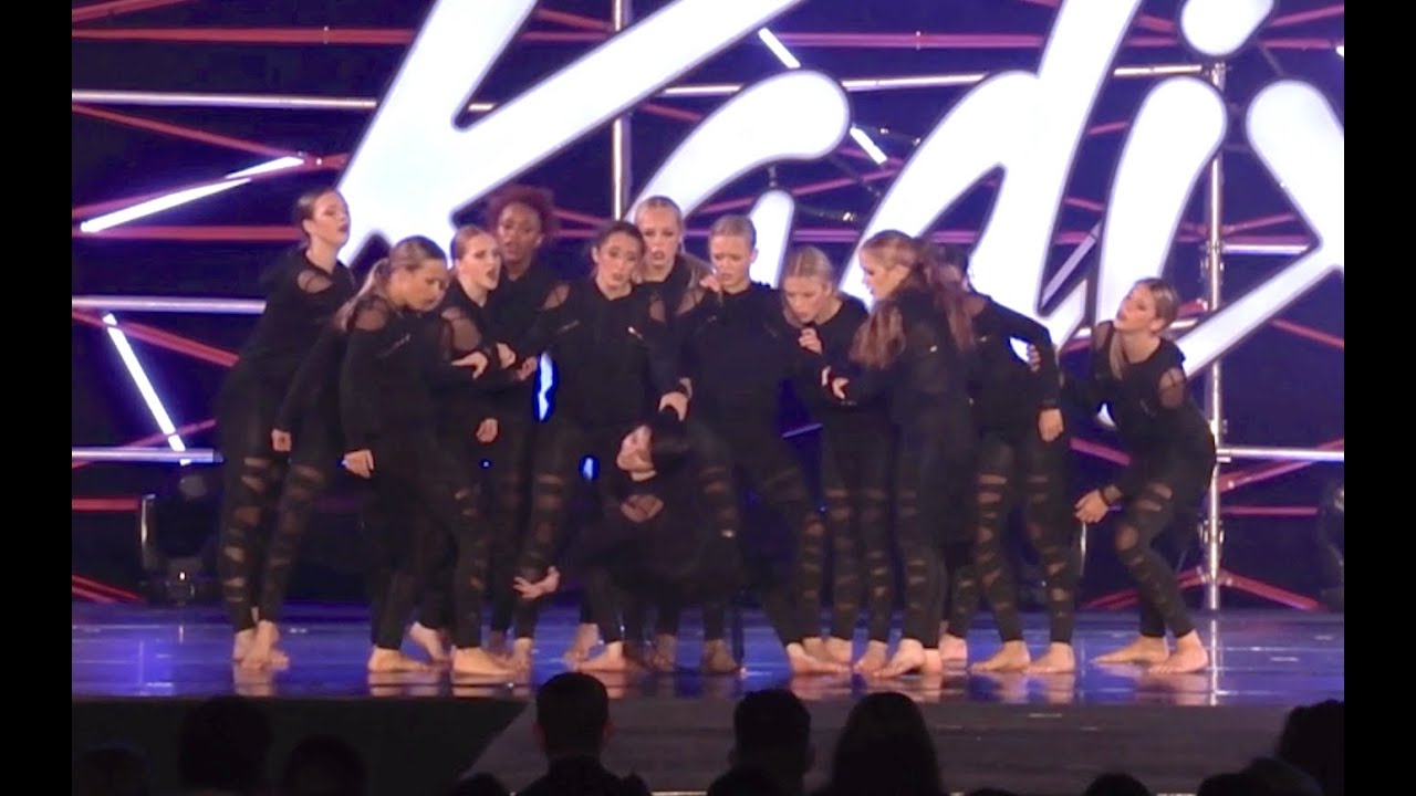 Hold On Tight // Studio 413 (Radix Gala 2021)