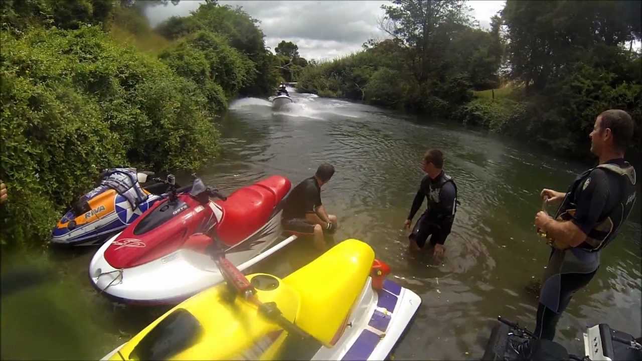 Fun Jetsking River Ride To The Pub