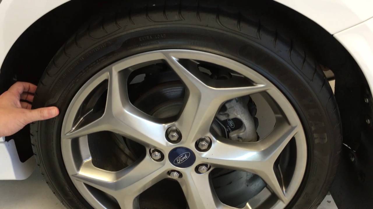 2015 Ford Focus ST - White - #ZB383312