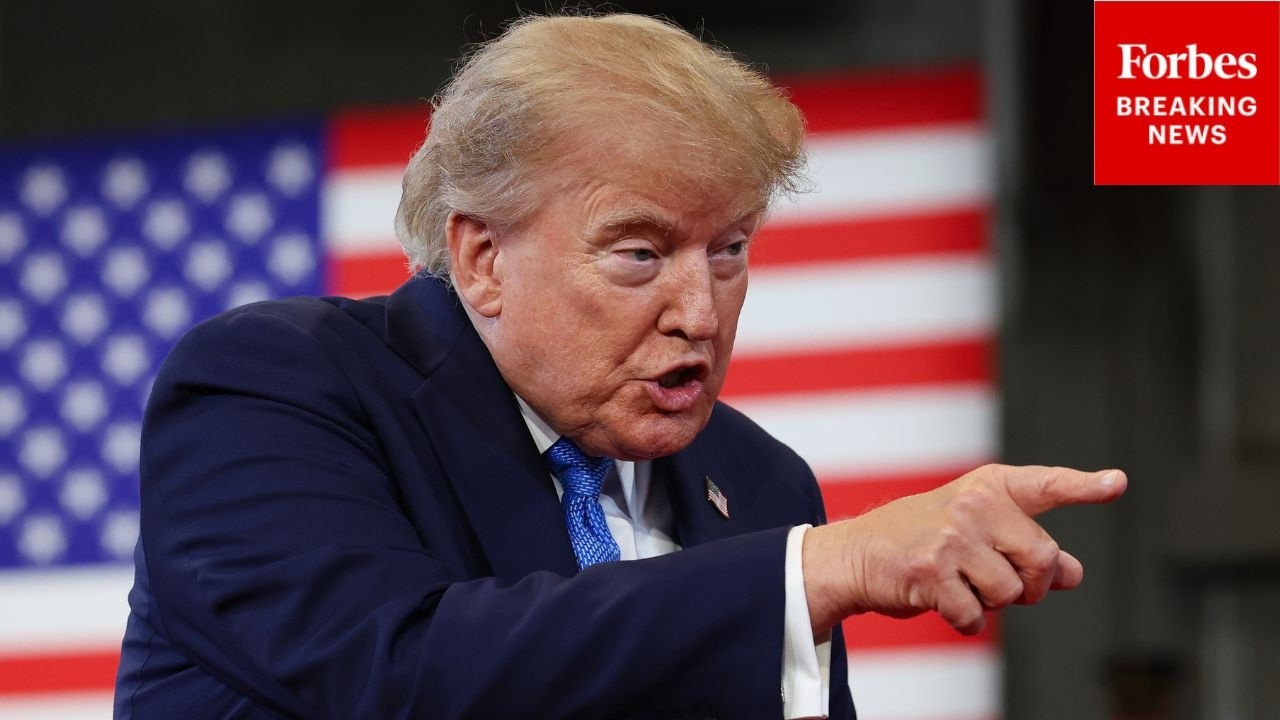 &laquo;Не работает. Выглядишь как дерьмо&raquo;: Трамп вспоминает разговор с другом, принимающим &laquo;препарат дл...