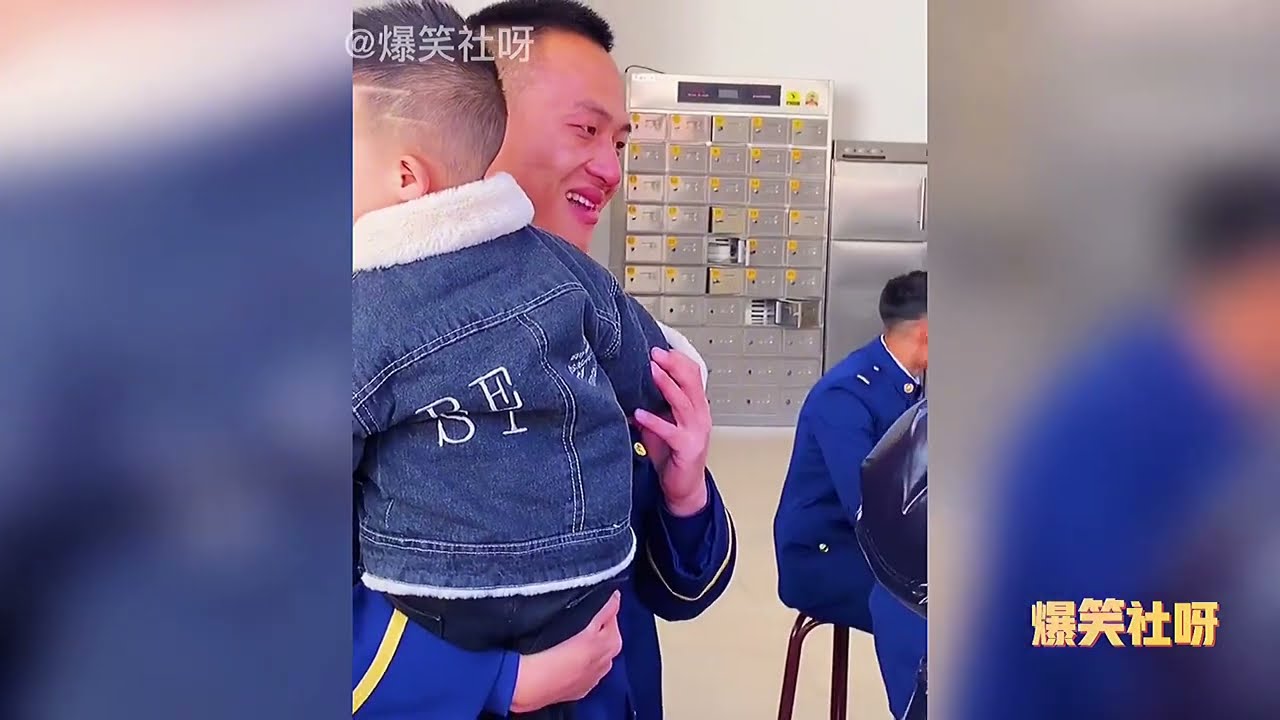 盘点父母去部队探望当兵的儿子，笑着笑着就哭了，感谢有你们