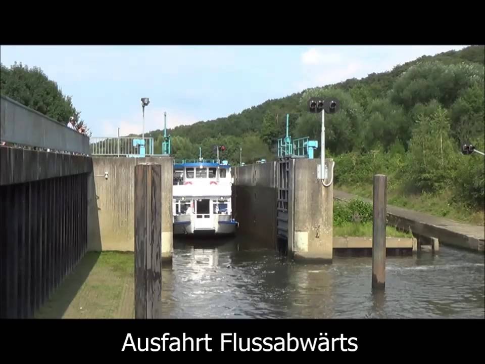 MS Schwalbe in der Schleuse Herbede bei Witten a. d.Ruhr