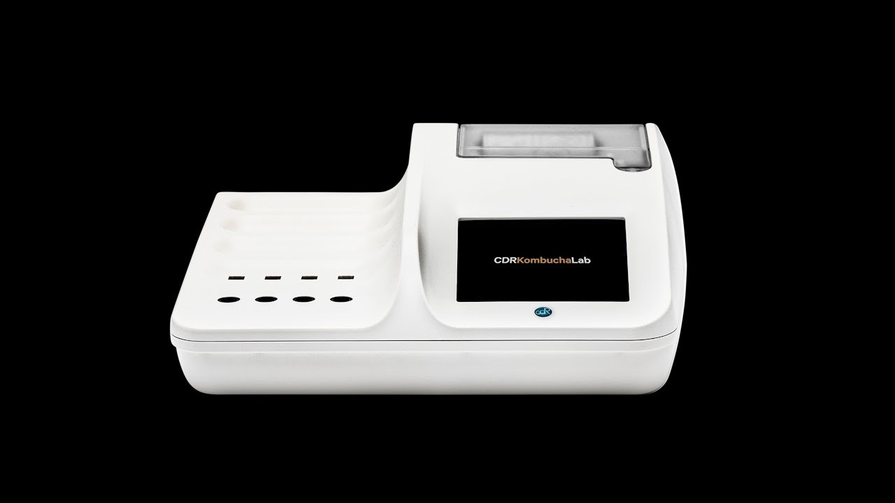 How are Kombucha analyses performed with CDR KombuchaLab?