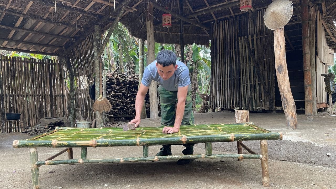 Instructions for making a handmade bamboo bed at a farm in the forest | Van An TV - Ep9