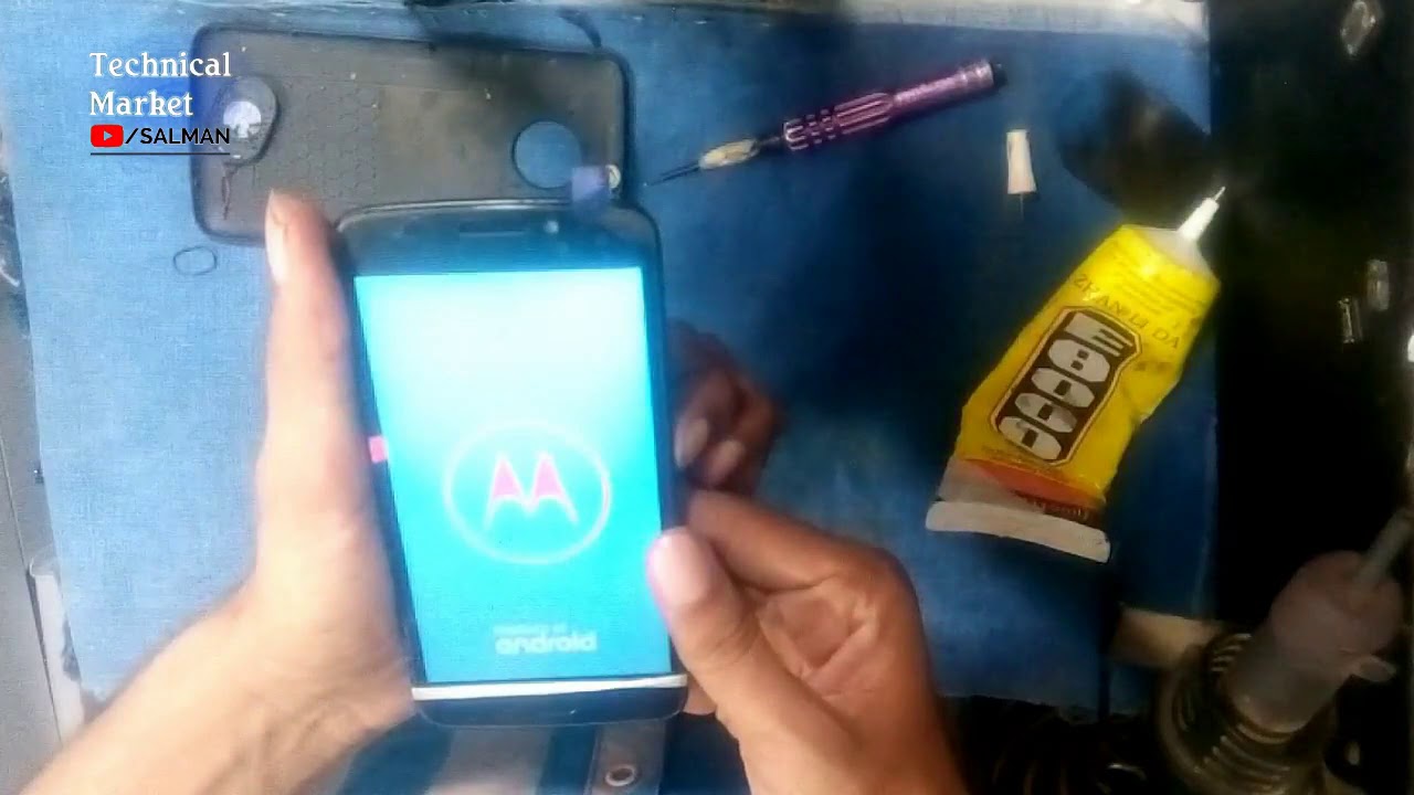 Motorola E4 screen replacement