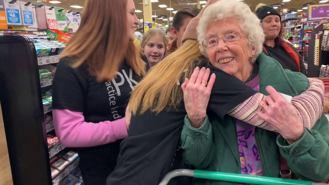 Random Act Of Kindness #121 | Holiday Shopping Surprise | PK