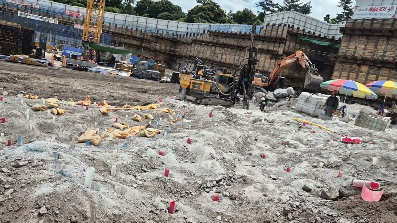 Non-vibration rock breaking method , non-explosive blasting method 팽창성몰탈 유석토건주식회사 010-8878-6627