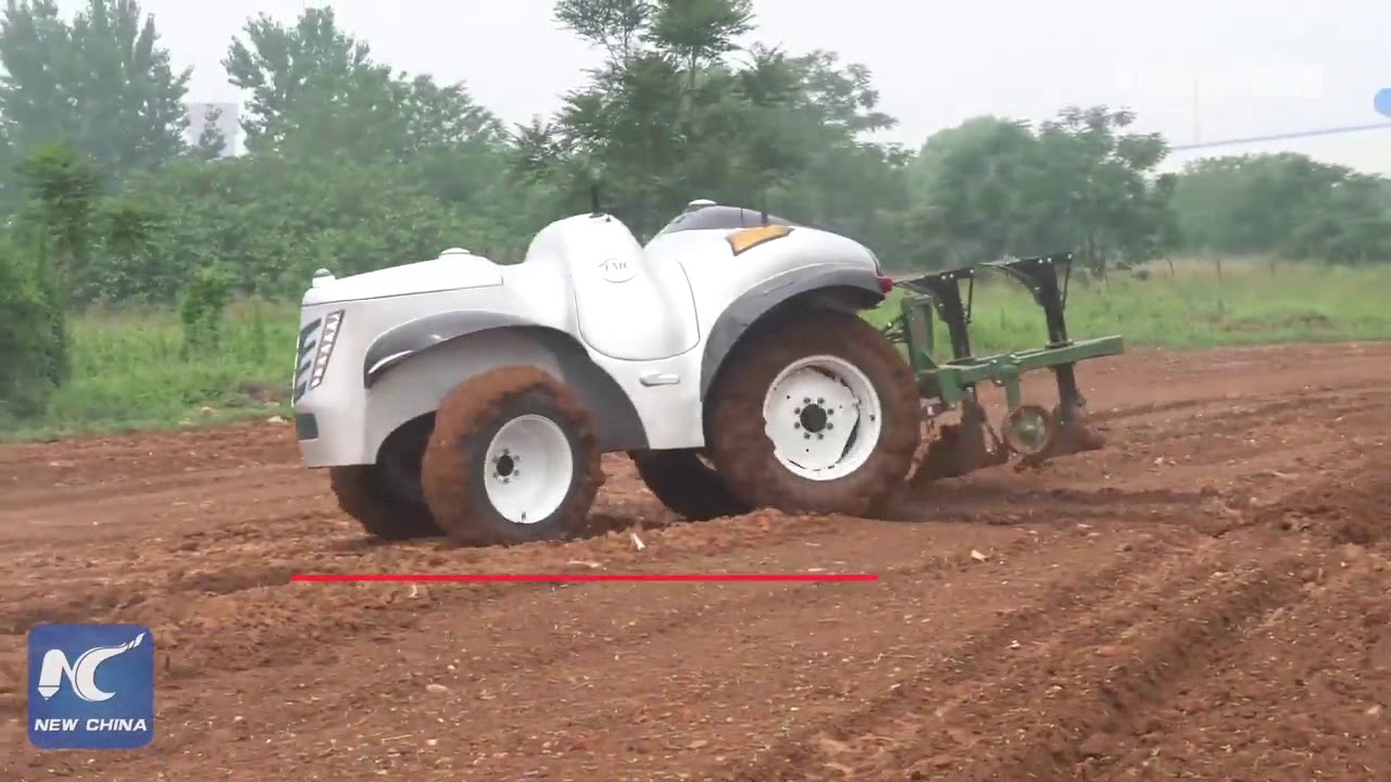 China lanza un tractor Smart con tecnología 5G y a control remoto