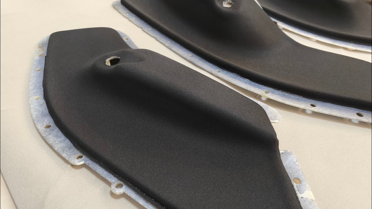 Перетяжка дверних карт Skoda Octavia A5 Хмельницький , Skoda A5 door card re-stitching in Ukraine