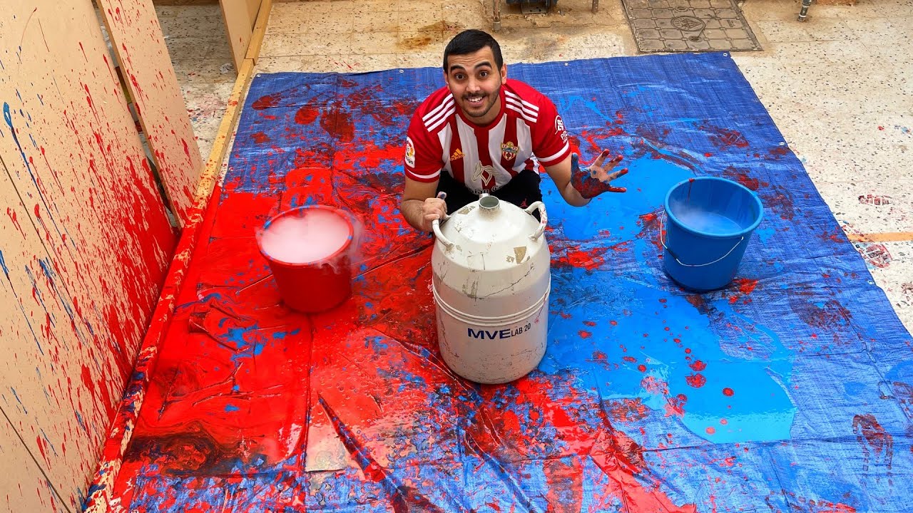 حطينا غاز النيتروجين على اللون الأحمر والازرق !❤️💙 | (تفاجأت من المنظر😱)