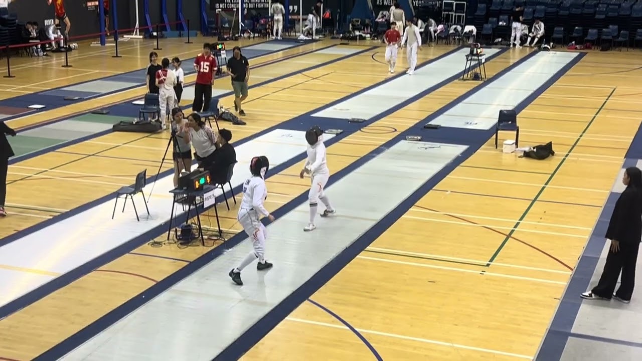 Jade’s fencing journey: Fencing Elle 