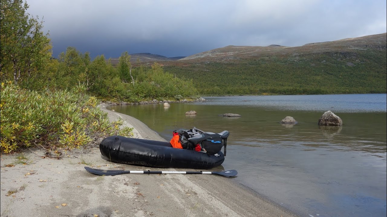 Arjeplogsfjäll by foot and packraft