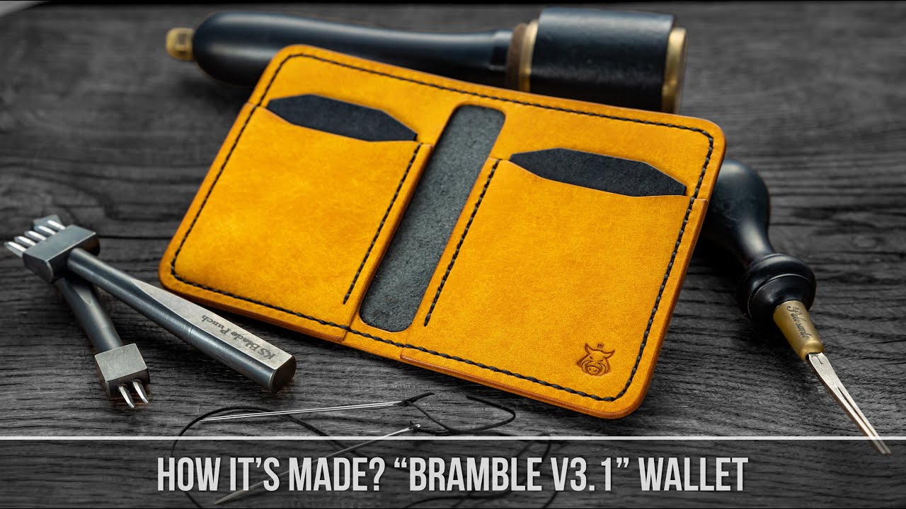 Making handmade leather mini wallet 