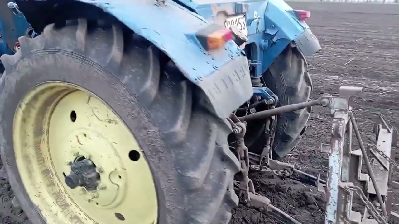 Сезон 2025 відкрито, 🇺🇦закриття вологи.👍.       🚜Трактор МТЗ 80.