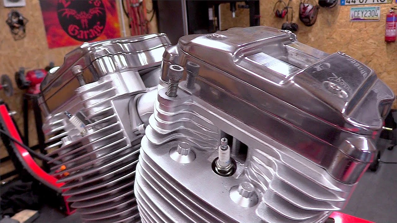 Harley Sportster, Engine Paint Restoration, (2 of 2) !