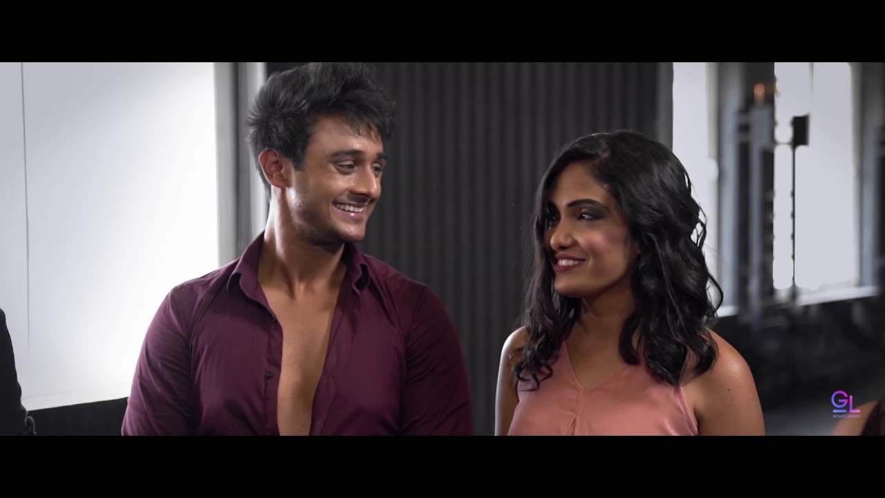 Aaraaro - Gowry Lekshmi | Official Music Video (Tamil)
