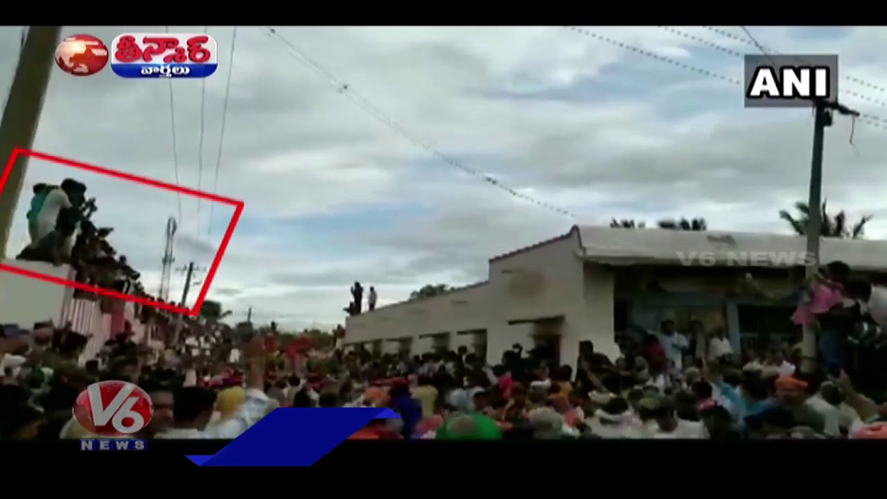 No Masks, No Social Distancing, Hundreds Attend Karnataka Temple Festival | V6 News