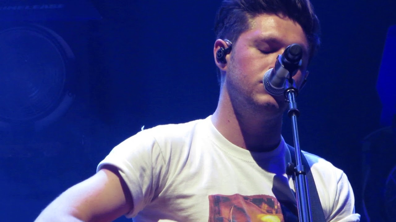 Niall Horan - Fire Away - Beacon Theater NYC - 10/31/17