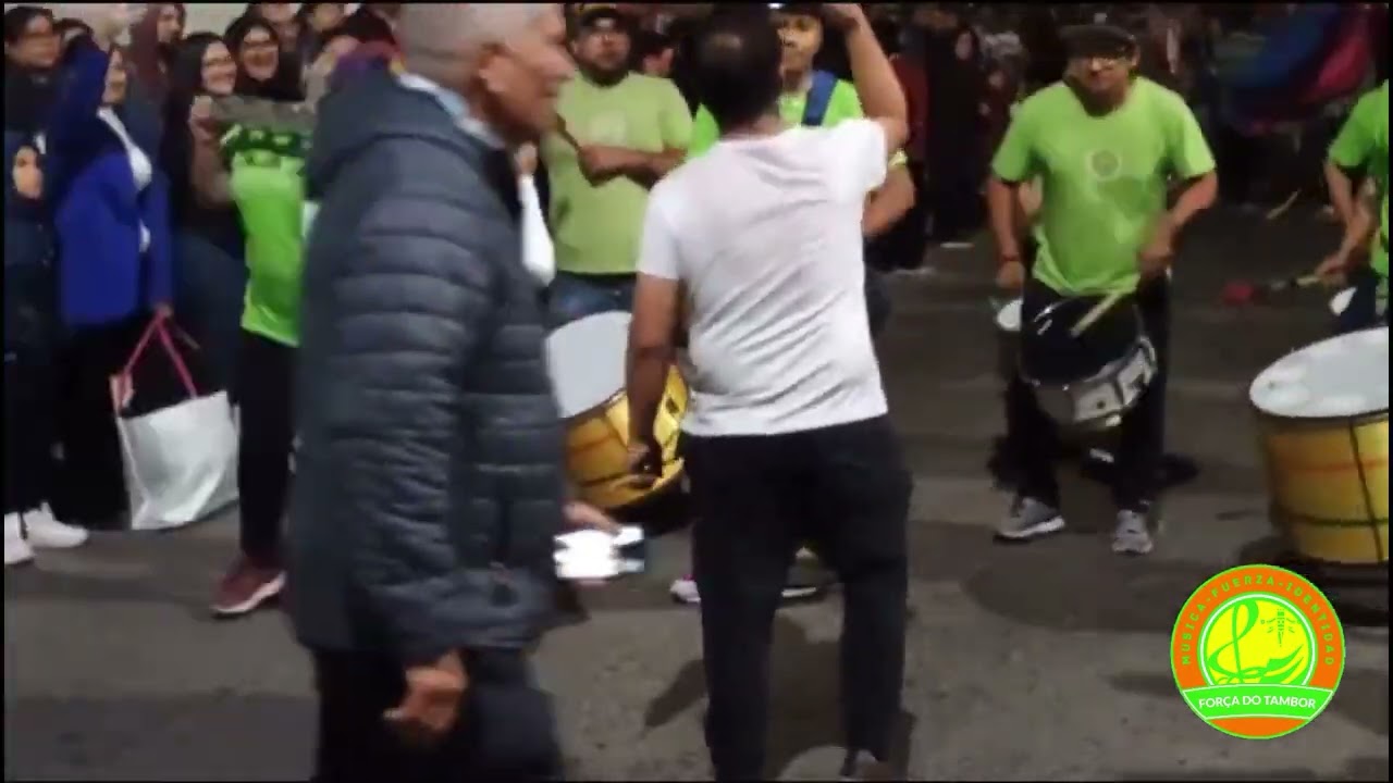 For&ccedil;a do tambor - Final Pasacalle carnaval Undac&aacute; 2024.