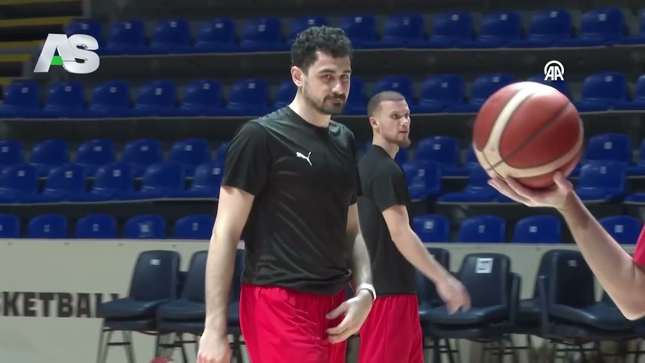 Millilerimiz 3’te 3 peşinde