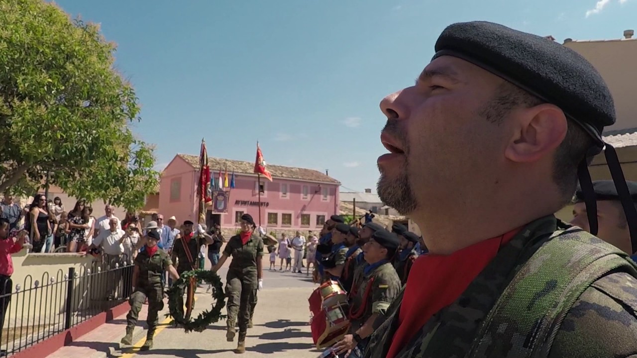 Homenaje a la Bandera en Jábaga. 