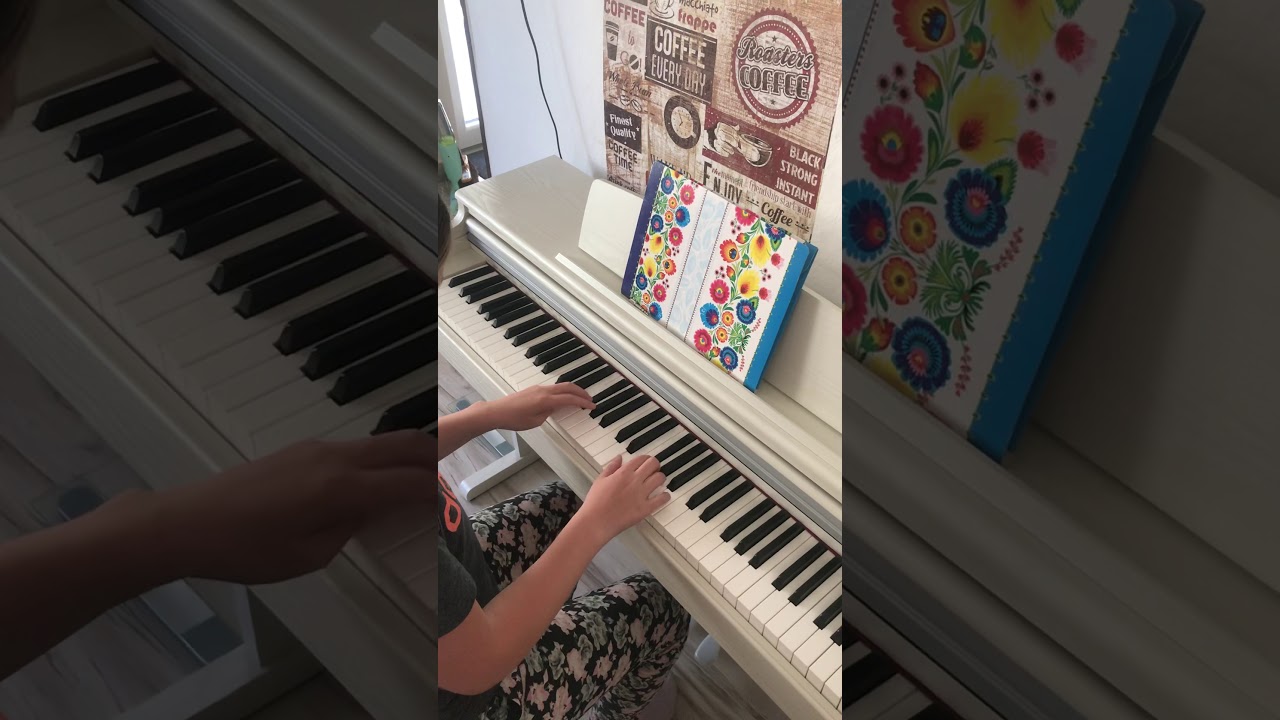 Stupnica E mol melodick&aacute;