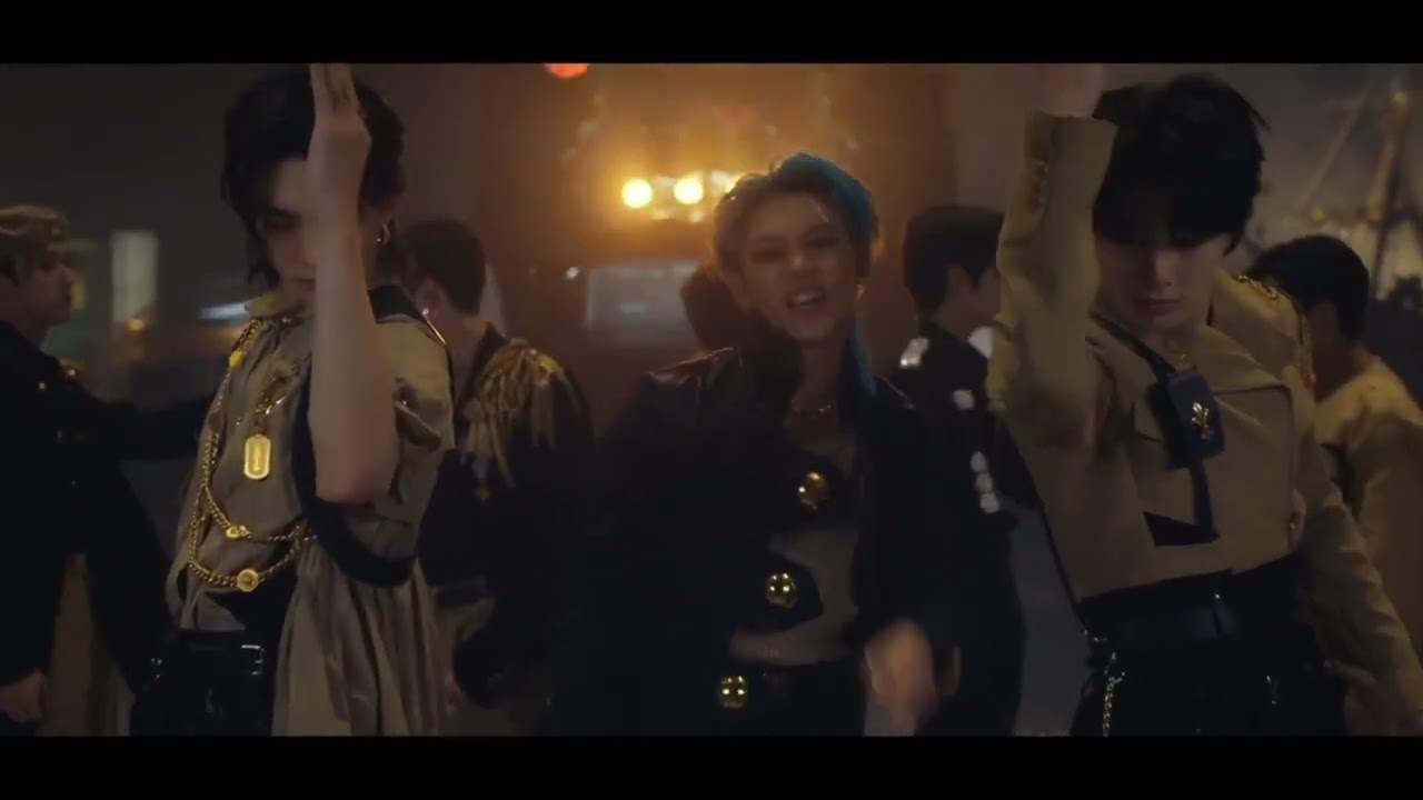 [REVERSED] Stray Kids 