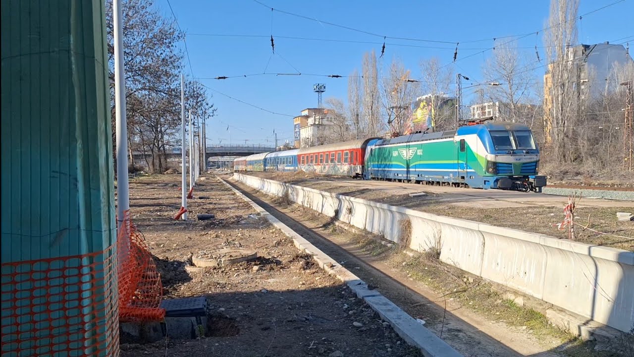 БВ 8613 София-Бургас с локомотив 80072 