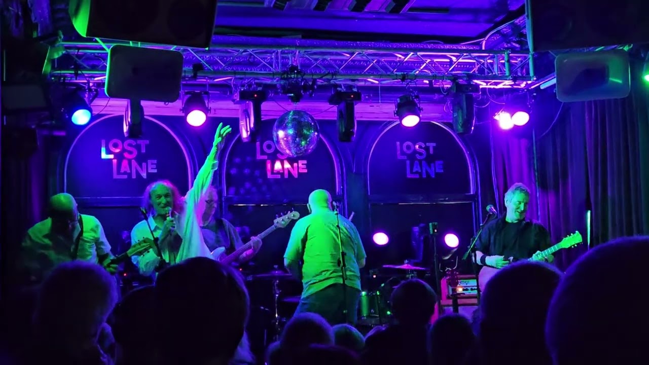 John Otway  - Cheryl's Going Home  - live in Lost Lane, Dublin 09.11.25 